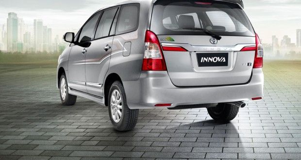 Toyota Innova side