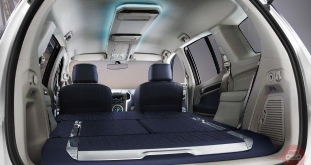 Auto Expo 2014 Chevrolet Trailblazer Interiors Bootspace