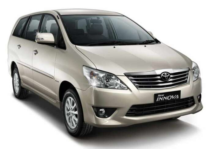 Toyota Innova - 2013 Facelift 2.5 GX 7 STR BS-III (Diesel)