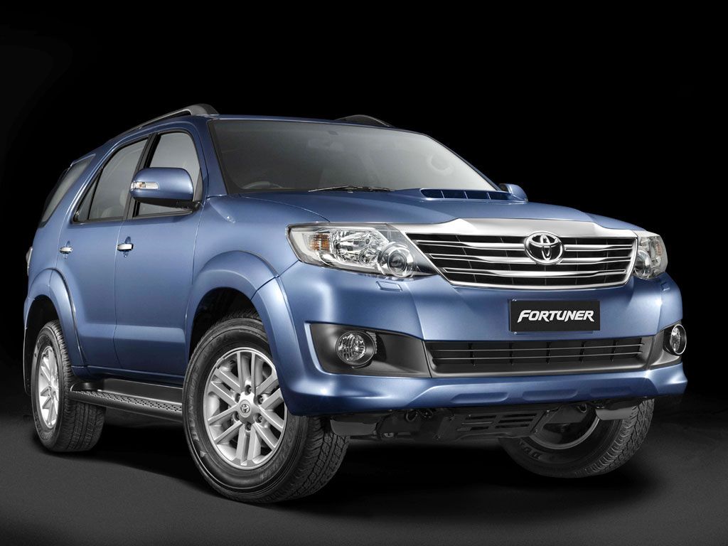 Toyota Fortuner 2.5 L Exteriors Front View