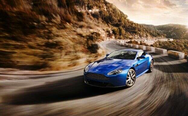 AstonMartin-V8-Vantage S Coupe Aston Martin V8 Vantage S Coupe