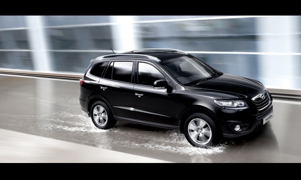 Hyundai Santa Fe Exteriors Side View