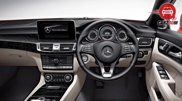 Mercedes-Benz CLS 250 CDI Coupe Interiors-Dashboard