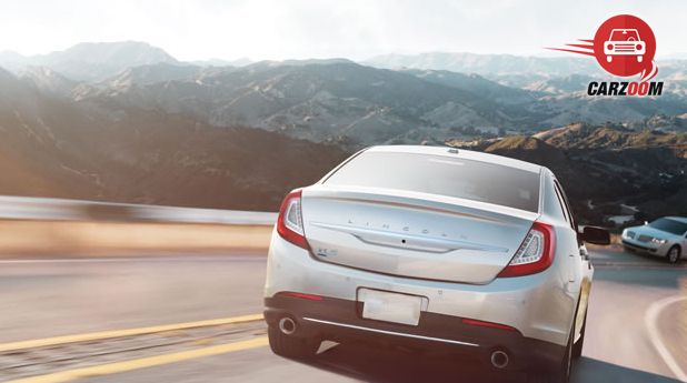 Lincoln MKS Exterior Back View