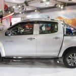 Isuzu D Max V-Cross Side View