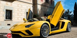 Lamborghini Aventador S doors