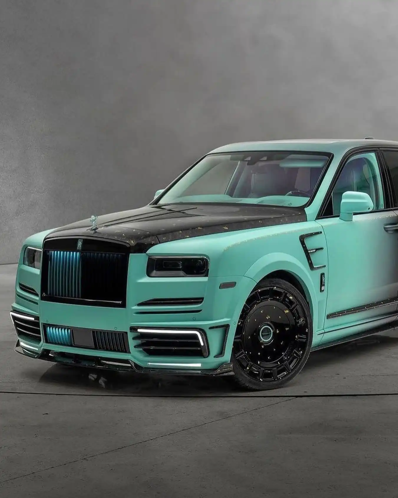 Rolls Royce Cullinan 18