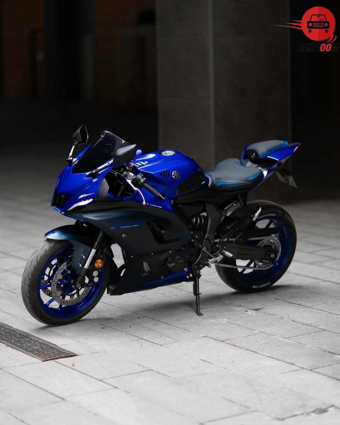 Yamaha-R7