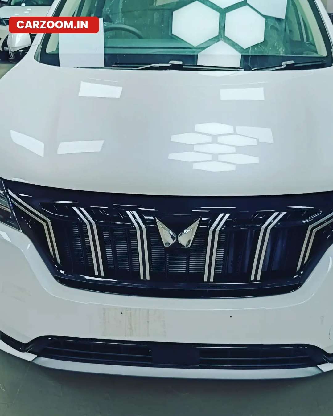 Mahindra-XUV-700