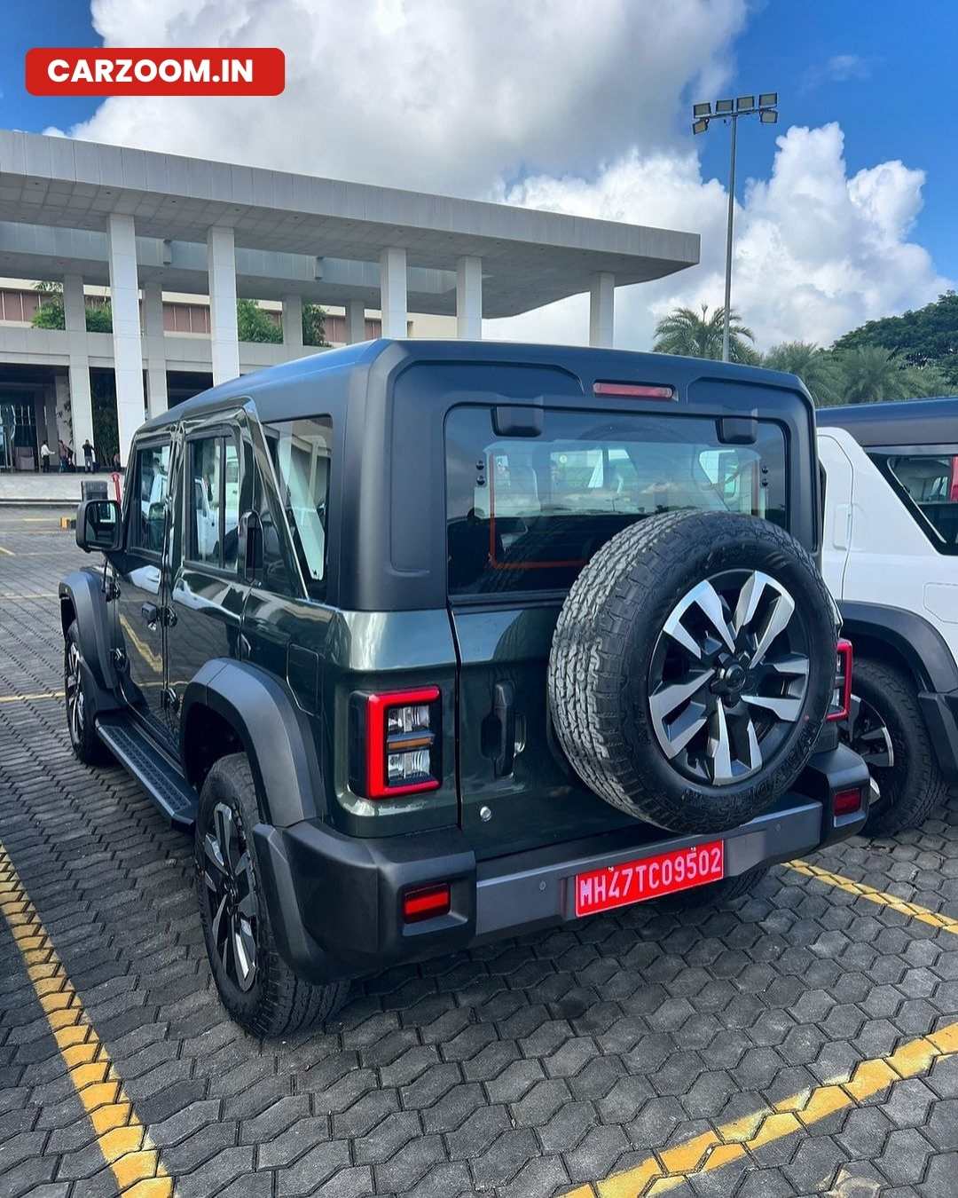 Mahindra-Thar-Roxx