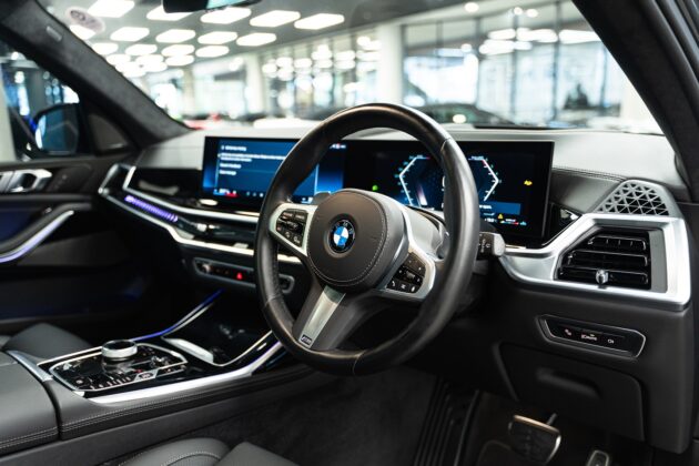 BMW-X7