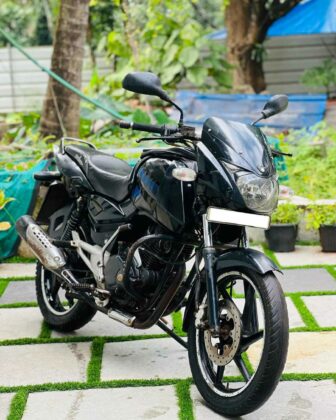 Bajaj Pulsar 180 5 1