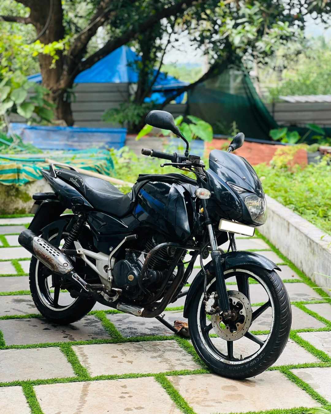 Bajaj-Pulsar-180