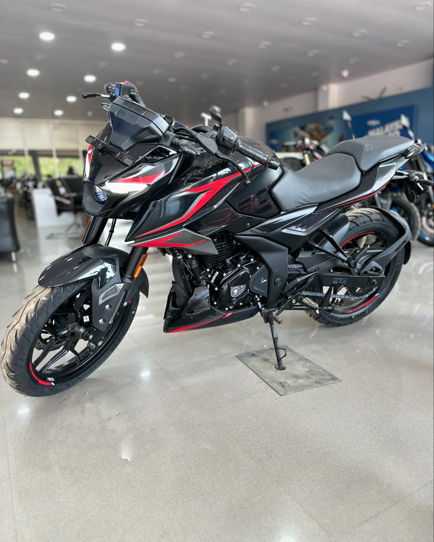 Bajaj Pulsar N150 21