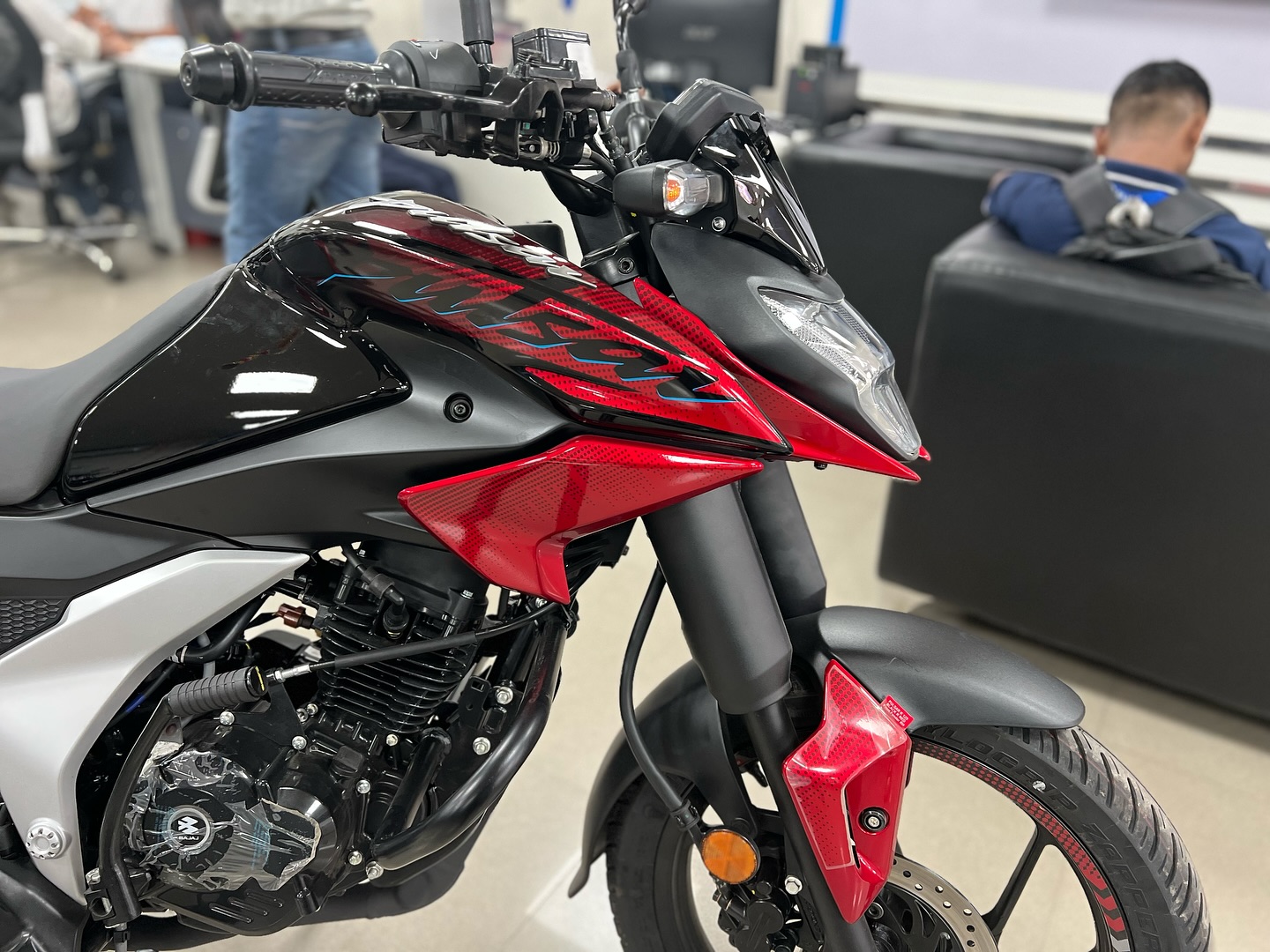 Bajaj Pulsar N150 34