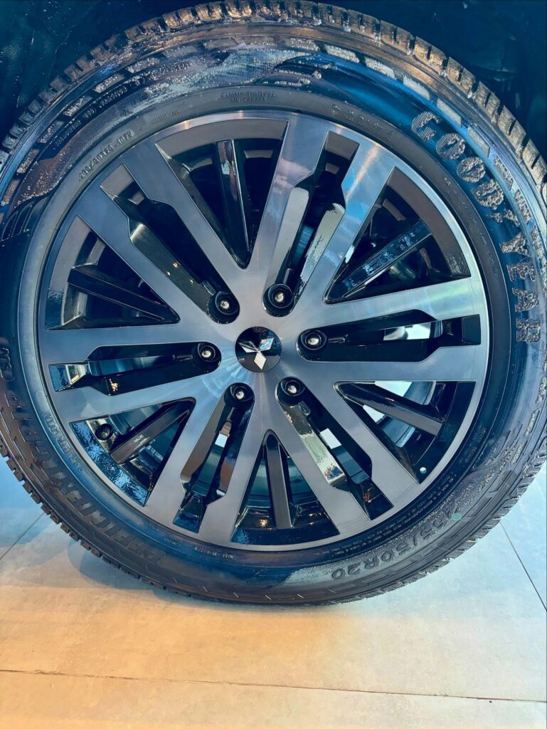 mitsubishi-pajero-sport